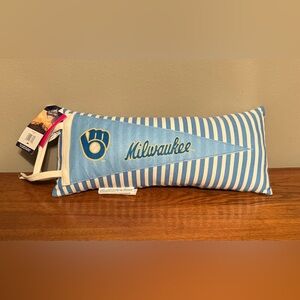Foco Milwaukee Brewers Throw Pillow